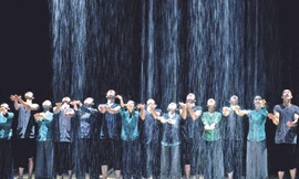 'Sương sớm' - tục và thoát tục