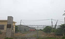 Chủ tịch thị trấn bị em gái tố 'cướp đất'