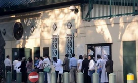 Bắt viên chức ngoại giao Mỹ tại TP.HCM 'bán' visa