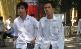 Nhiều thí sinh không vui vẻ sau khi thi xong môn Toán