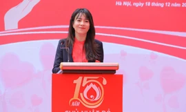 Vừa tài trợ chính, vừa đồng hành chặt chẽ với Chủ nhật Đỏ