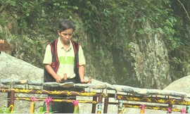 Thạch cầm vang giữa 'thung lũng tử thần'