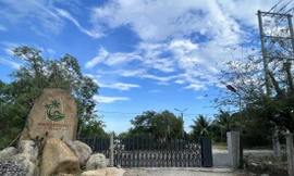 Nhiều công trình trái phép trong khu nghỉ dưỡng Resort Serene day DocletẢnh: LỮ HỒ