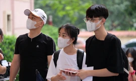 Thi tốt nghiệp THPT 2023: Băn khoăn coi 'chặt', coi 'lỏng'