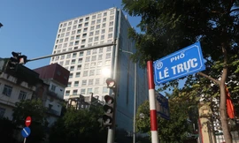 Công trình 8B Lê Trực đang được hoàn thiện và đưa vào sử dụng sau khi “cắt ngọn”