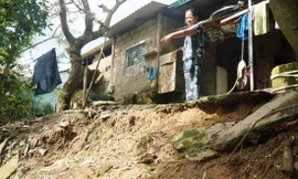 Bất an bên bờ sông Bồ 