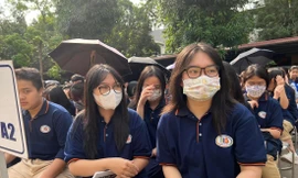 Phương án thi tốt nghiệp THPT 2025: Cả giáo viên và học sinh đều ngóng 