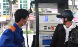 Doanh nghiệp đầu mối xăng dầu 'mở mắt' là lỗ hàng chục tỷ đồng