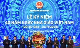 Nghề giáo khó nhọc và vinh quang 
