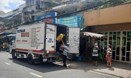 Chuyến xe anh Minh luôn sẵn sàng vận chuyển miễn phí hàng hóa phục vụ chiến dịch chống dịch