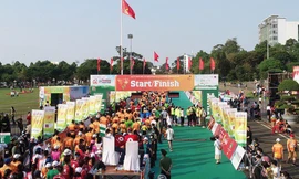 Các vận động viên vào vạch xuất phát ảnh: Hoàng Mạnh Thắng