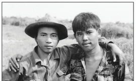 Người chép sử bằng hình ảnh 