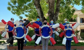 Mô hình “Lốp xe cứu hộ” của đoàn xã Quỳnh Hậu giúp giảm tai nạn đuối nước 