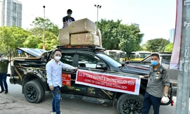 Tùng Dương và những người bạn hỗ trợ Bắc Giang 460 triệu đồng chống dịch