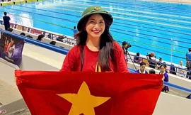 Hòa Minzy không thể tiếp tục ở lại cổ vũ cho SEA Games 32 hóa ra là vì một người