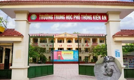 Diễn biến mới nhất vụ "chú chó bị trói": Bảo vệ nghỉ việc, học sinh không bị kỷ luật