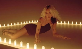 Miley Cyrus ra mắt "River": Lời bài hát buồn nẫu ruột trên điệu nhạc sôi động