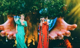 Con gái út của Cẩm Vân, Khắc Triệu vượt qua tai nạn kinh hoàng để tỏa sáng cùng mẹ