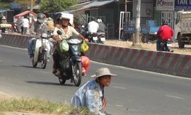 ‘Cái bang’: ngày liệt, tối nhảy tưng tưng