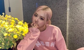 Đồ hiệu không thiếu nhưng Rosé miệt mài rút ví cho một loại trang phục ít ai quan tâm