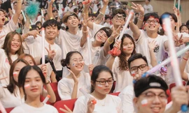 Hàng nghìn người trẻ thích thú với thông điệp “dám thể hiện, là chính mình” của realme