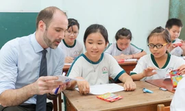 Món quà 20/11 đầy ý nghĩa của thầy trò tỉnh Vĩnh Long: Được tặng hơn 3000 cuốn sách