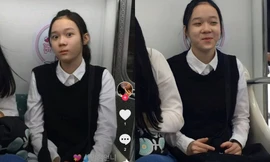 Cớ sao Winter (aespa) bị chỉ trích là “không biết phép tắc” vì bức ảnh đi tàu điện ngầm?