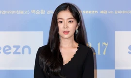 Irene thể hiện thế nào trong buổi ra mắt phim mà bị chê "không có khí chất diễn viên"?