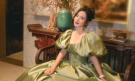 Mặc váy siêu bó khoe eo ở Đêm hội Weibo, Hoa hậu Hoàn vũ Trung Quốc phải nhập viện