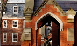 Trường Đại học Harvard bị dọa đánh bom