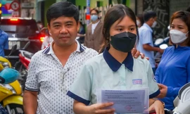 TPHCM: 3 thí sinh bị đình chỉ vì sử dụng tài liệu trong ngày thi đầu tiên vào lớp 10