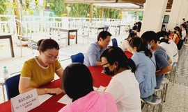 TPHCM: Phụ huynh, học sinh lớp 10 “đau đầu” chọn lựa môn học