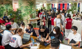 Các trường đại học phía Nam bắt đầu lọc ảo