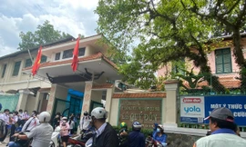 Choáng với quỹ phụ huynh 270 triệu đồng, chi 58 triệu làm quà cho giáo viên