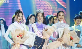 Nữ sinh Nhân văn đăng quang Hoa khôi sinh viên khu vực miền Nam
