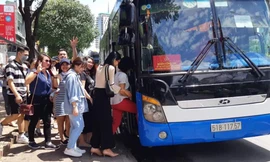 Cán bộ, giảng viên các trường ĐH ở TPHCM lên đường về tỉnh làm nhiệm vụ coi thi