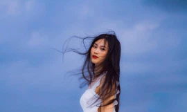 Nguyễn Thị Phương Uyên, sinh viên năm ba, Khoa Du lịch đăng quang Hoa khôi Trường Đại học Tài chính – Marketing 