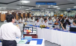 Các đại biểu tham gia góp ý tại Hội nghị đầu cầu TPHCM