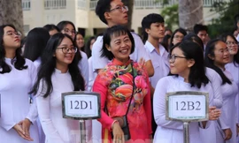 Học sinh TPHCM đang chưa biết sẽ được khai giảng theo hình thức nào trong năm học tới do ảnh hưởng của dịch COVID-19