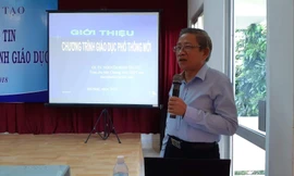 GS Nguyễn Minh Thuyết cho biết, sẽ công bố chương trình Giáo dục phổ thông mới vào tháng 10