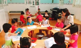 Trường học được yêu cầu không thu học phí trong thời gian học sinh nghỉ học vì dịch Covid-19