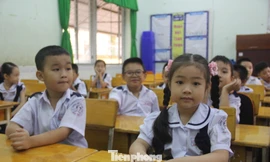 TPHCM: “Giảm lớp học 2 buổi/ ngày để tất cả học sinh đều được đến trường”
