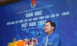 Anh Nguyễn Anh Tuấn, Bí thư thứ nhất Trung ương Đoàn, Chủ tịch Trung ương Hội LHTN Việt Nam phát biểu khai mạc diễn đàn