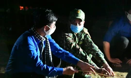 Người trẻ làm phim về biên giới chống dịch