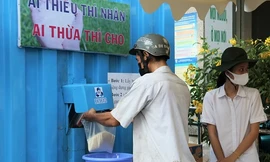TP. HCM: Cựu sinh viên Bách khoa mở “ATM gạo” hỗ trợ người khó khăn 