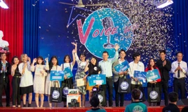 Chung kết cuộc thi hát tiếng Anh "Voice Up"
