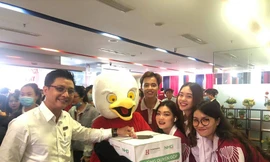 Sinh viên các trường phía Nam hướng về đồng bào miền Trung 