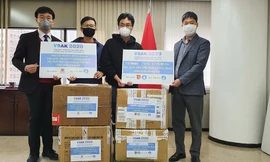Tặng 2.000 khẩu trang vải kháng khuẩn cho Hội Sinh viên Việt Nam tại Hàn Quốc