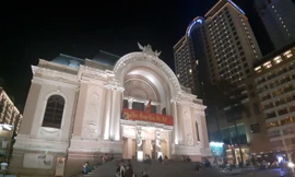 Giới trẻ Sài Gòn chuyển đón Giao thừa tại các quán cà phê