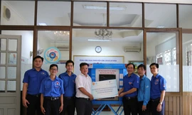 Tặng tủ sát khuẩn tự động đa năng